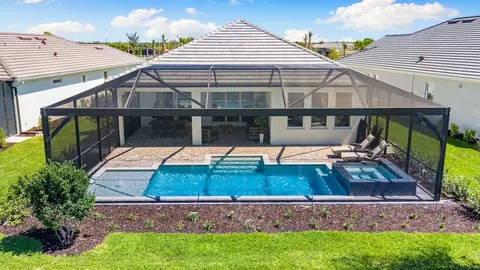 Exterior - 1009 Tassleflower Trl, Saint Cloud, FL 34771 photo 7 of 20