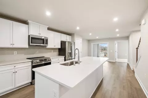 3052 Sugarland Dr, Fredericksburg, VA 22406