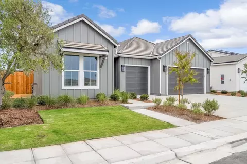 Exterior - 8429 Bareback Ave, Shafter, CA 93263 photo 5 of 5