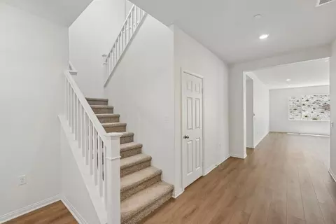 Entry Way - 27365 Dunite Dr, Perris, CA 92571 photo 2 of 5