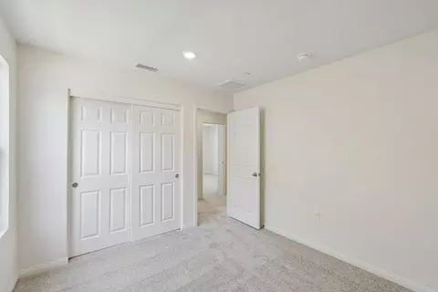 Bedroom - 27365 Dunite Dr, Perris, CA 92571 photo 7 of 9