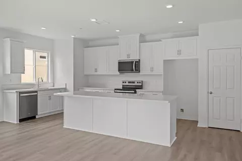 Kitchen - 27365 Dunite Dr, Perris, CA 92571 photo 1 of 1