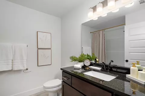 Bath - 13701 E 41st, Tulsa, OK 74134 photo 7 of 10