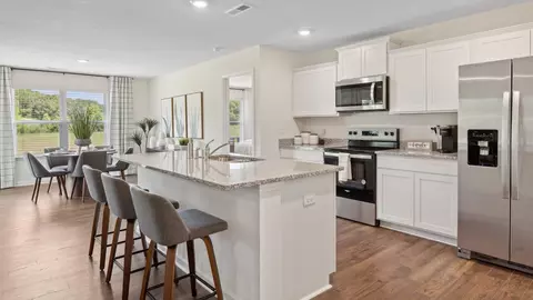 Kitchen - 7331 Babbling Brook Ln, Corryton, TN 37721 photo 1 of 6