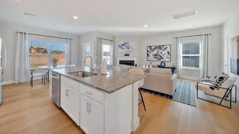 Kitchen - 7331 Babbling Brook Ln, Corryton, TN 37721 photo 6 of 6