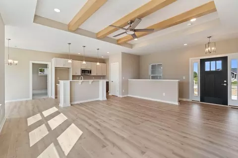 Living - 100 E Michigan Ave #STE 115, Jackson, MI 49201 photo 2 of 4