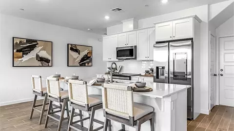 Kitchen - 1787 Mohave Rd S, Madera, CA 93636 photo 4 of 7