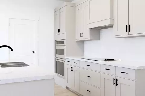 Kitchen - 4 S Starlight Ln, Mapleton, UT 84664 photo 3 of 17
