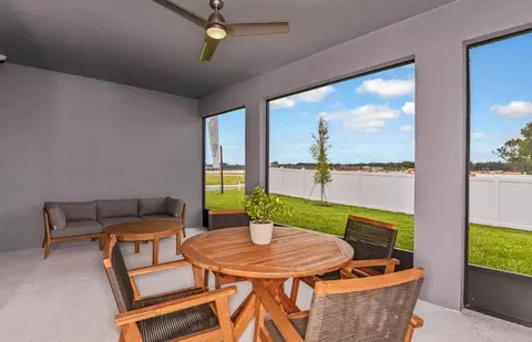 Exterior - 13716 Sunlight Meadow Dr, Riverview, FL 33578 photo 3 of 7