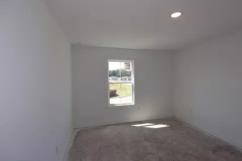 Bedroom - 2141 Ellen Dr, Springfield, OH 43528 photo 1 of 5