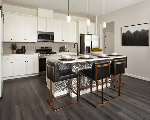 6153 N Ceylon St #BLDG 3, Denver, CO 80249