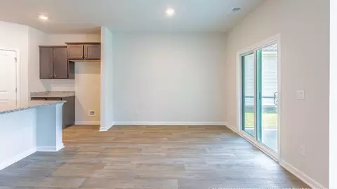 Living - 574 Settings Dr E, Yemassee, SC 29945 photo 2 of 7