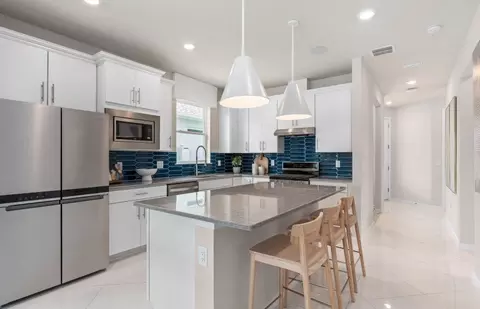 Kitchen - 6200 Citrus Grove Ct, Saint Cloud, FL 34771 photo 2 of 4
