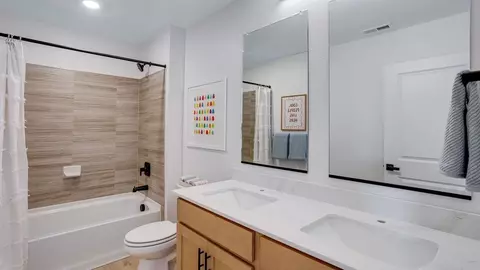 Bath - 28201 E 4th Pl, Watkins, CO 80137 photo 3 of 4