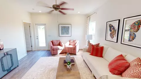 Living - 1236 Provision Blvd, Mobile, AL 36608 photo 2 of 5