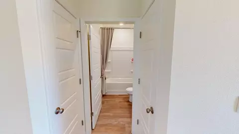 Entry Way - 1236 Provision Blvd, Mobile, AL 36608 photo 3 of 4