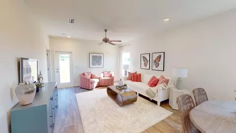 Living - 1236 Provision Blvd, Mobile, AL 36608 photo 1 of 5