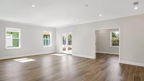 Living - 24152 Shadowridge Dr, Daphne, AL 36526 photo 2 of 5