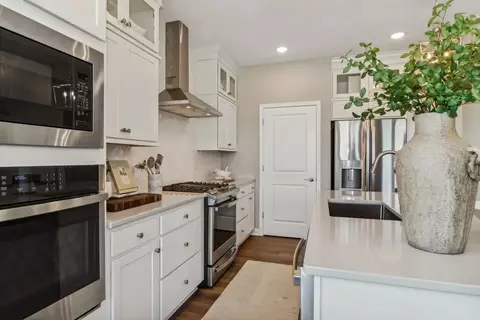 Kitchen - 2196 Myla Way, Elyria, OH 44035 photo 3 of 3