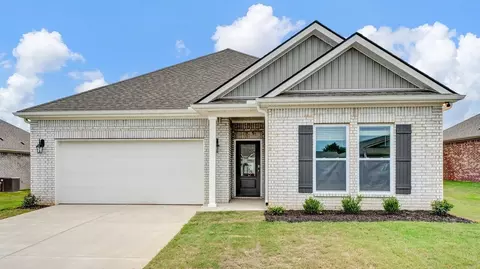 295 Arrowwood Trl, Oakland, TN 38060