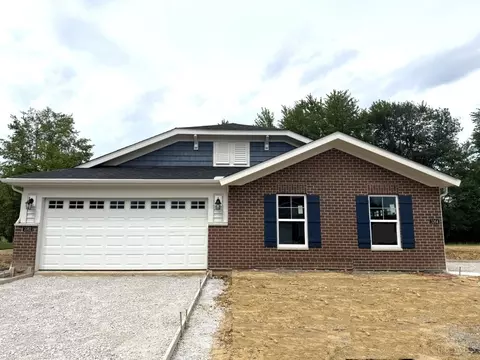 1062 Olivewood Ave, Batavia, OH 45103