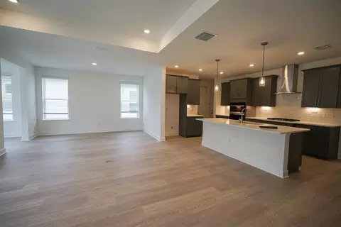 Living - 190 Amberwood Dr, Saint Augustine, FL 32092 photo 2 of 8