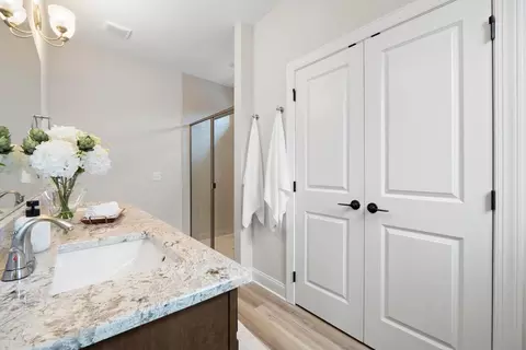 Bath - Fox Gap Ln, Hixson, TN 37343 photo 1 of 4