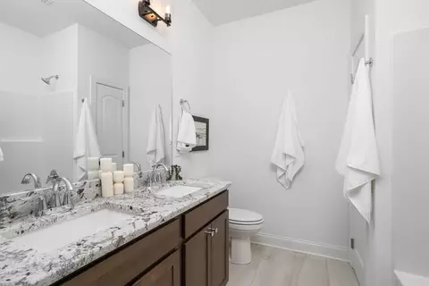 Bath - Fox Gap Ln, Hixson, TN 37343 photo 3 of 4