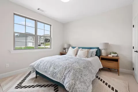 Bedroom - Fox Gap Ln, Hixson, TN 37343 photo 4 of 7