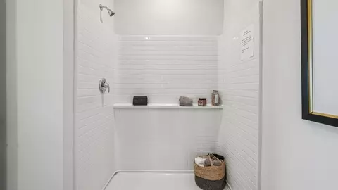 Bath - 17550 Wild Iris Ln, Punta Gorda, FL 33982 photo 2 of 4