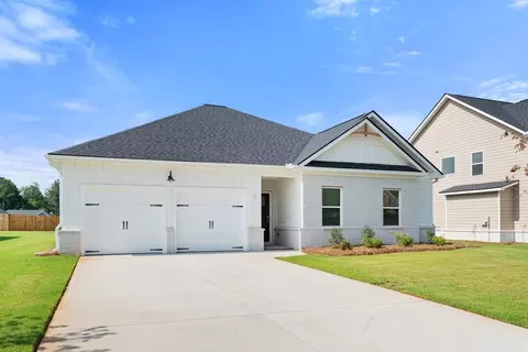 33 Faulkner Cir, Social Circle, GA 30025