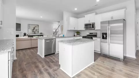 Kitchen - 560 Bryson Blvd, Lexington, NC 27295 photo 5 of 8