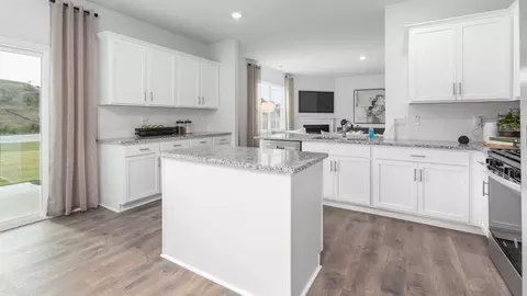 Kitchen - 560 Bryson Blvd, Lexington, NC 27295 photo 6 of 8