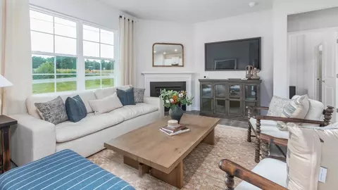 Living - 560 Bryson Blvd, Lexington, NC 27295 photo 6 of 7