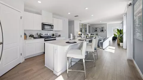Kitchen - 2180 Greenwood Oak Dr, Ocoee, FL 34761 photo 3 of 4