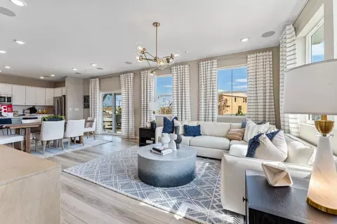 Living - 23722 E 33rd Pl, Aurora, CO 80019 photo 2 of 3