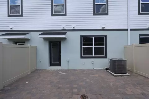 Exterior - 1421 Hyde St, Saint Cloud, FL 34771 photo 2 of 9