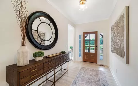 Entry Way - 7807 Bear Trace Rd, Fairview, TN 37062 photo 2 of 3
