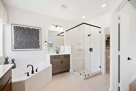 Bath - 109 Aria Ct, Forney, TX 75126 photo 4 of 5