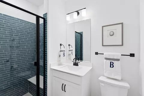 Bath - 109 Aria Ct, Forney, TX 75126 photo 2 of 5