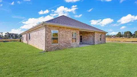 Exterior - 118 Woodgate Blvd, Canton, MS 39046 photo 7 of 9