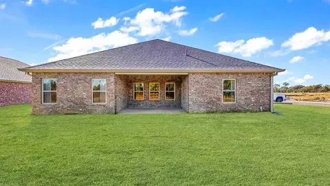 Exterior - 118 Woodgate Blvd, Canton, MS 39046 photo 8 of 9