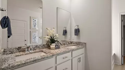 Bath - 118 Woodgate Blvd, Canton, MS 39046 photo 1 of 6