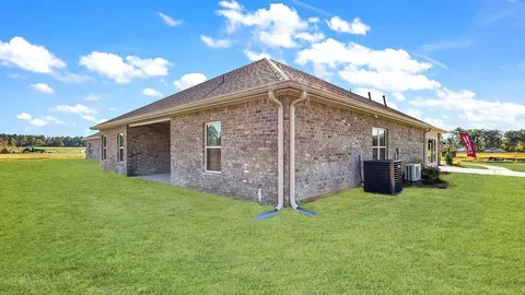 Exterior - 118 Woodgate Blvd, Canton, MS 39046 photo 6 of 9