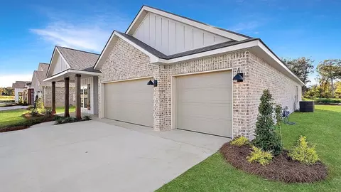 Exterior - 118 Woodgate Blvd, Canton, MS 39046 photo 3 of 9