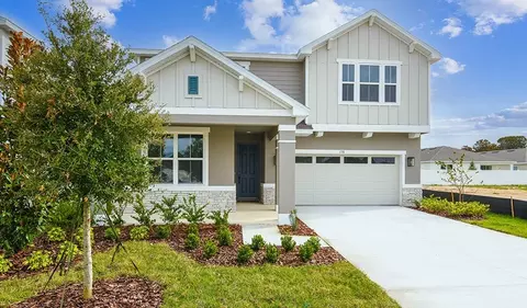 178 Blue Star Ct, Tavares, FL 32778