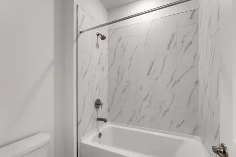 Bath - 7511 Sea Oak Ct, Parrish, FL 34219 photo 1 of 4