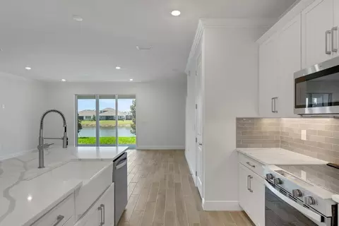 Kitchen - 7511 Sea Oak Ct, Parrish, FL 34219 photo 1 of 8