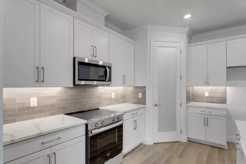 Kitchen - 7511 Sea Oak Ct, Parrish, FL 34219 photo 5 of 8