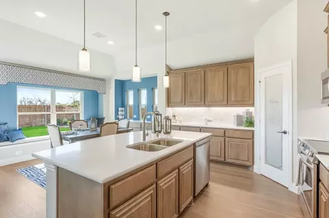 Kitchen - 301 River Meadows Ln, Argyle, TX 76226 photo 5 of 6